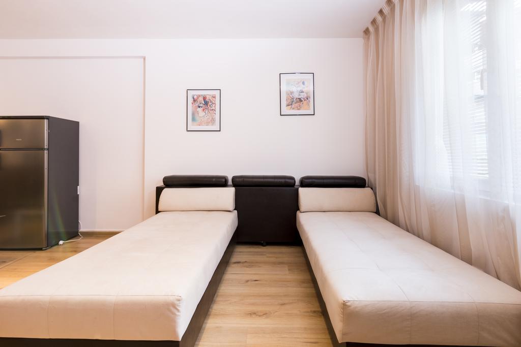 Ibar Apartment & Garage พลอฟดิฟ ภายนอก รูปภาพ