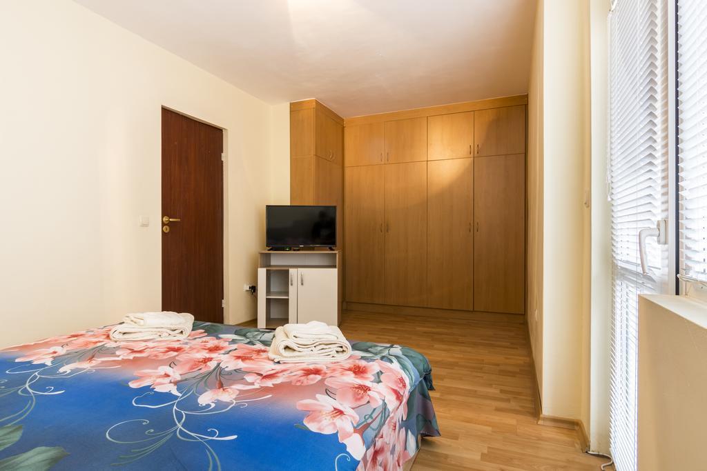 Ibar Apartment & Garage พลอฟดิฟ ภายนอก รูปภาพ